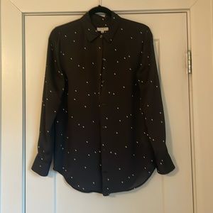 Equipment silk short with stars. Size small